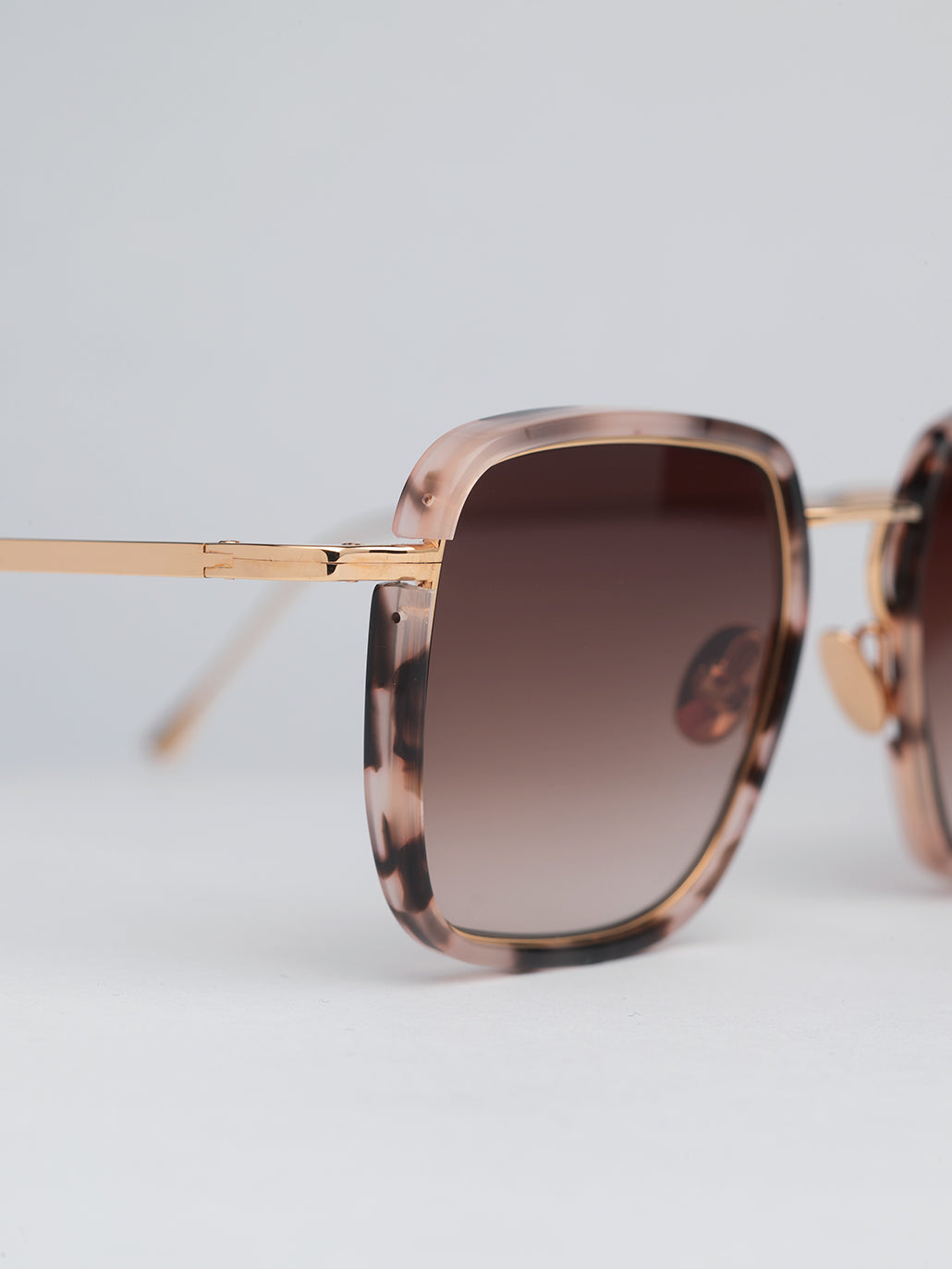 John Dalia WHITNEY H